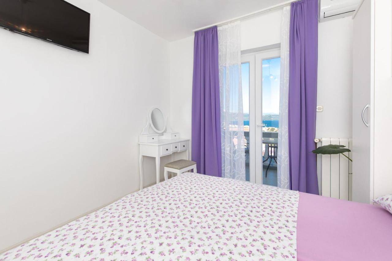 Apartment & Rooms Ivica Krk Town Buitenkant foto